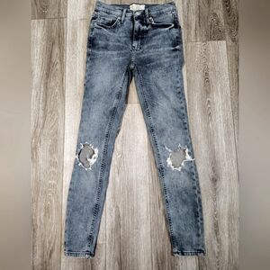 Free People Distressed  Skinny Jeans